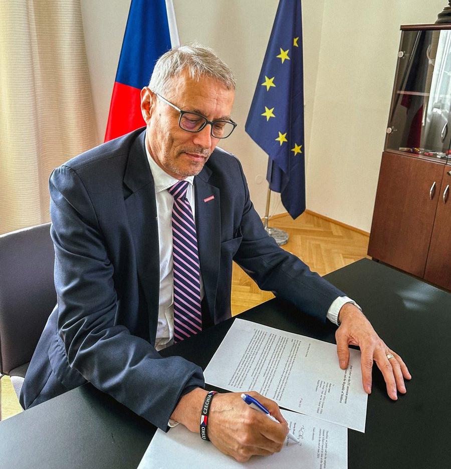 Photo: 12 EU Countries Urge Belgium to Start Accession Talks with Ukraine and Moldova in June. Source: Martin Dvořák's Twitter