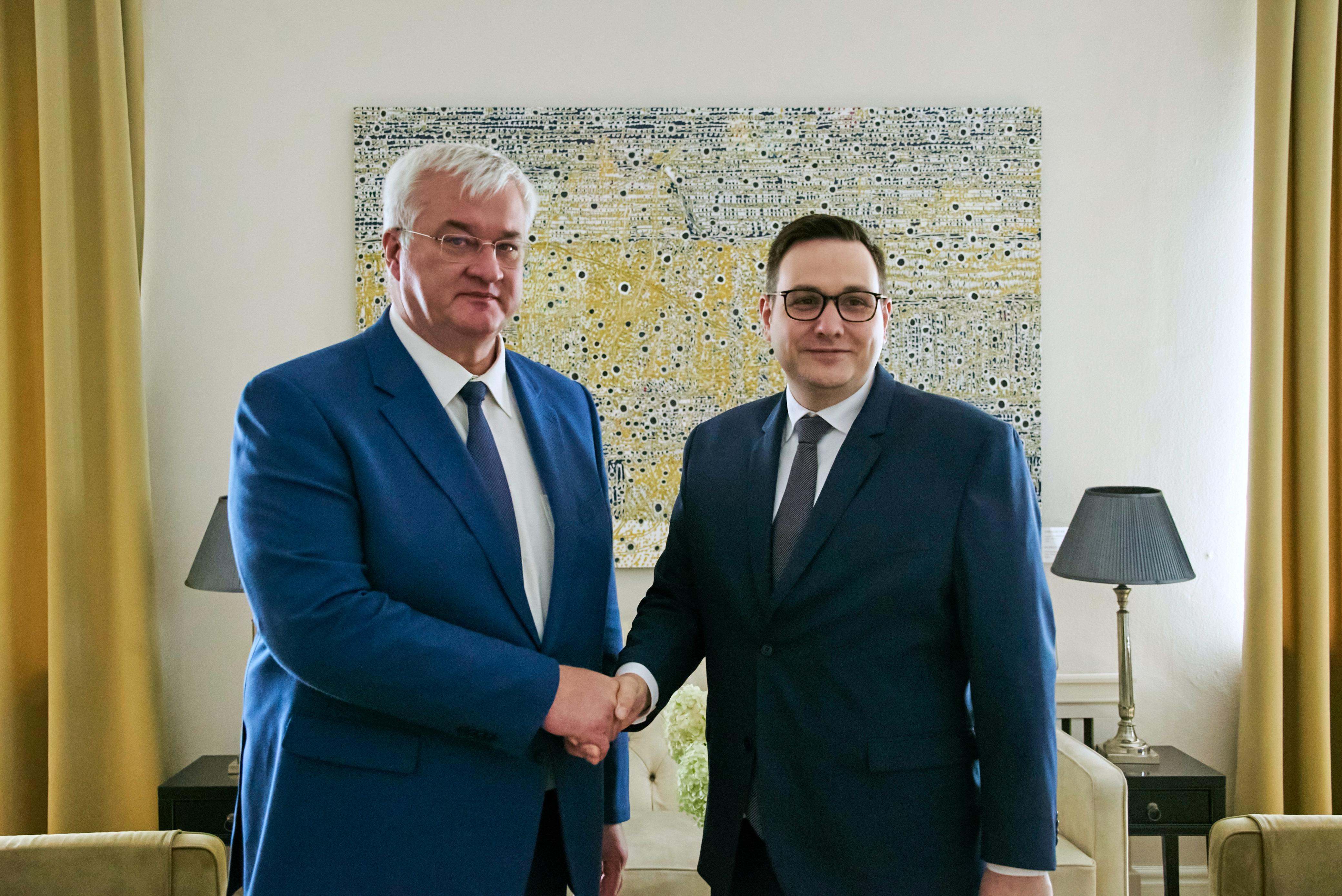 Photo: Ukraine to Receive 1.8 Million Shells by Year-End Under Czech Initiative. Source: mfa-gov-ua