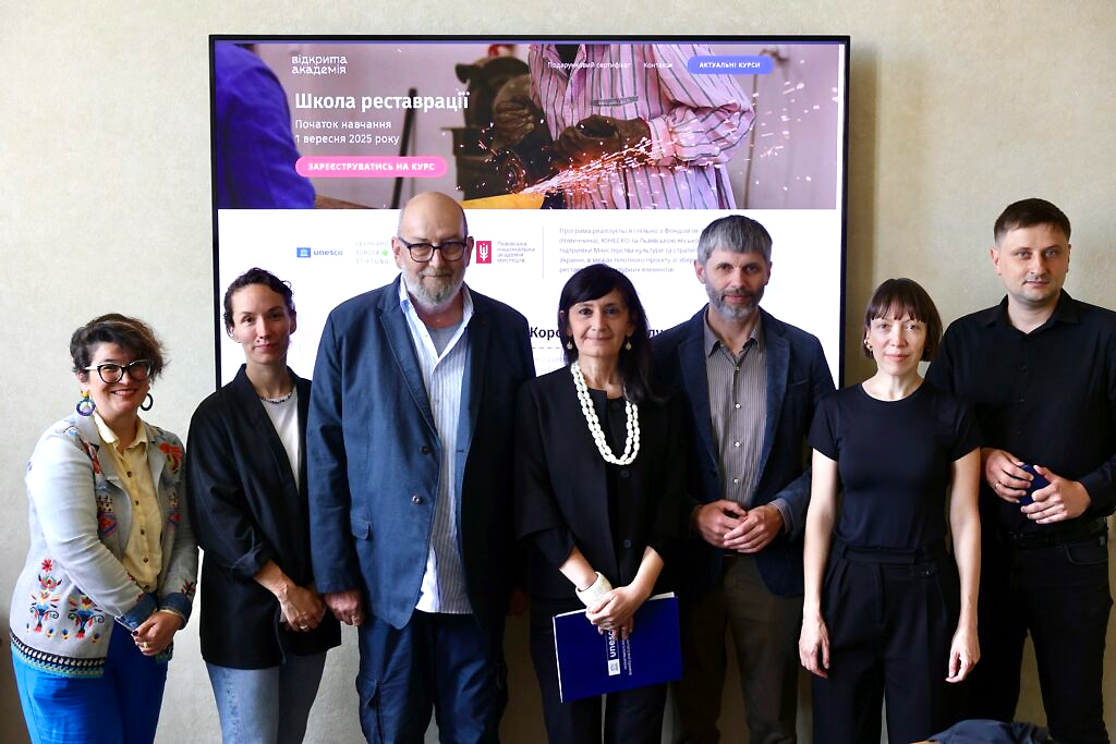 Photo: UNESCO Provides 20 Scholarships for Craftsmen and Restorers in Ukraine. Source: mcsc-gov-ua