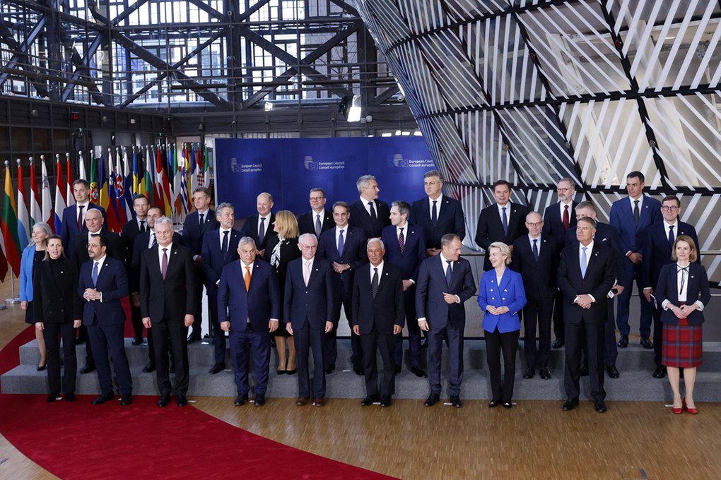 26 EU Countries Reaffirm Ukraine Support, Hungary Refuses to Sign. Source: AP
