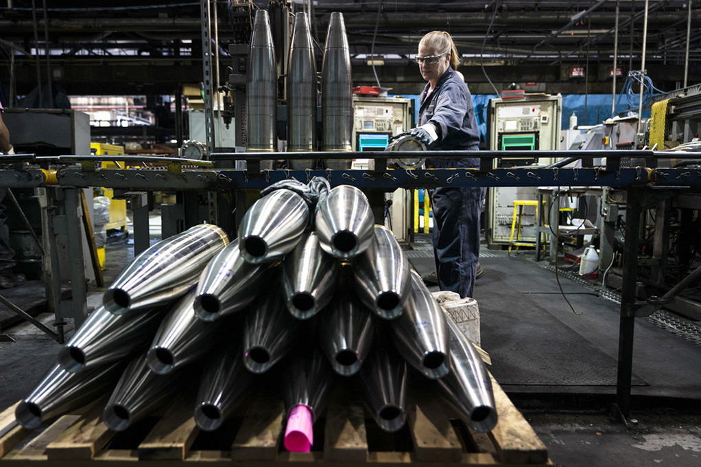 Photo: Nearly Half of Europe’s Ukraine Military Aid Comes from New Procurement, Not Stockpiles. Source: AP