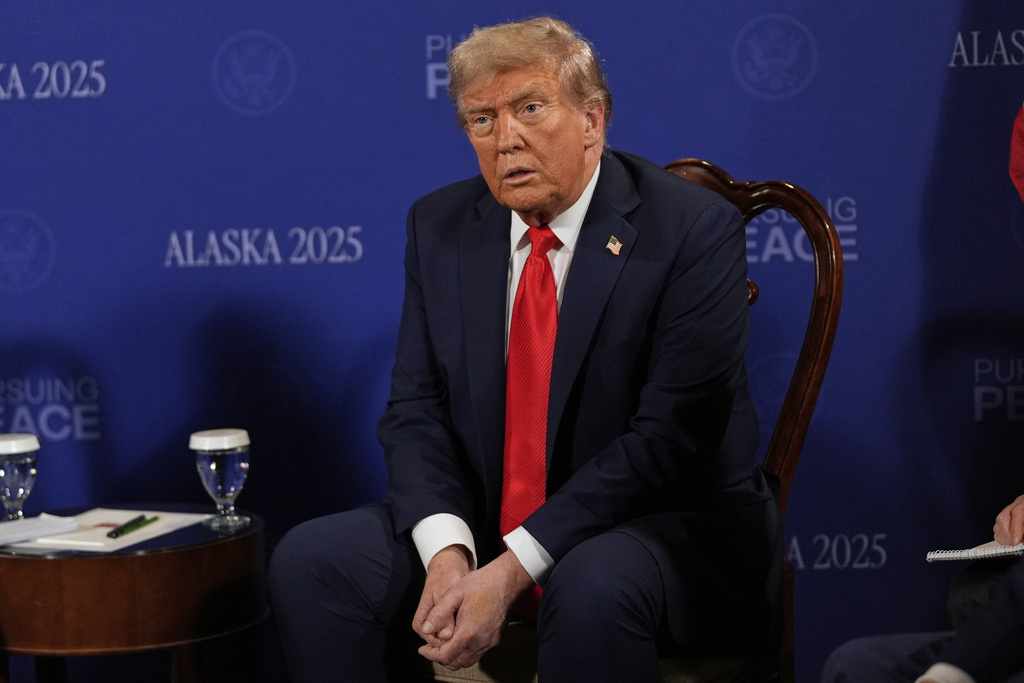 Photo: Trump States He Has Agreed with Putin on 'Territory Swap'. Source: AP