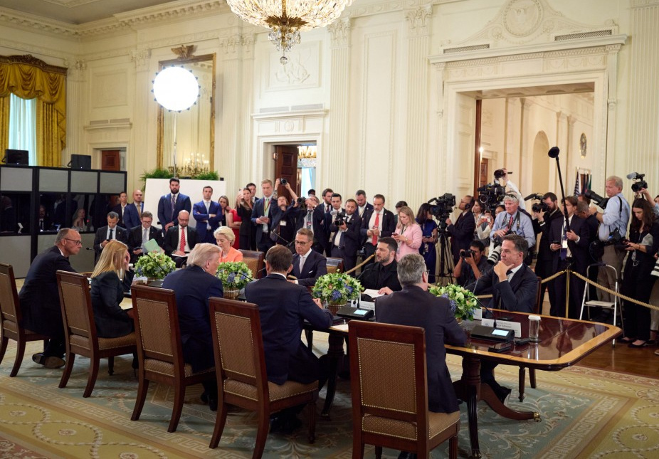German Union: Peacekeeping in Ukraine Demands Tens of Thousands of Troops German Union: Peacekeeping in Ukraine Demands Tens of Thousands of Troops. Source: president-gov-ua