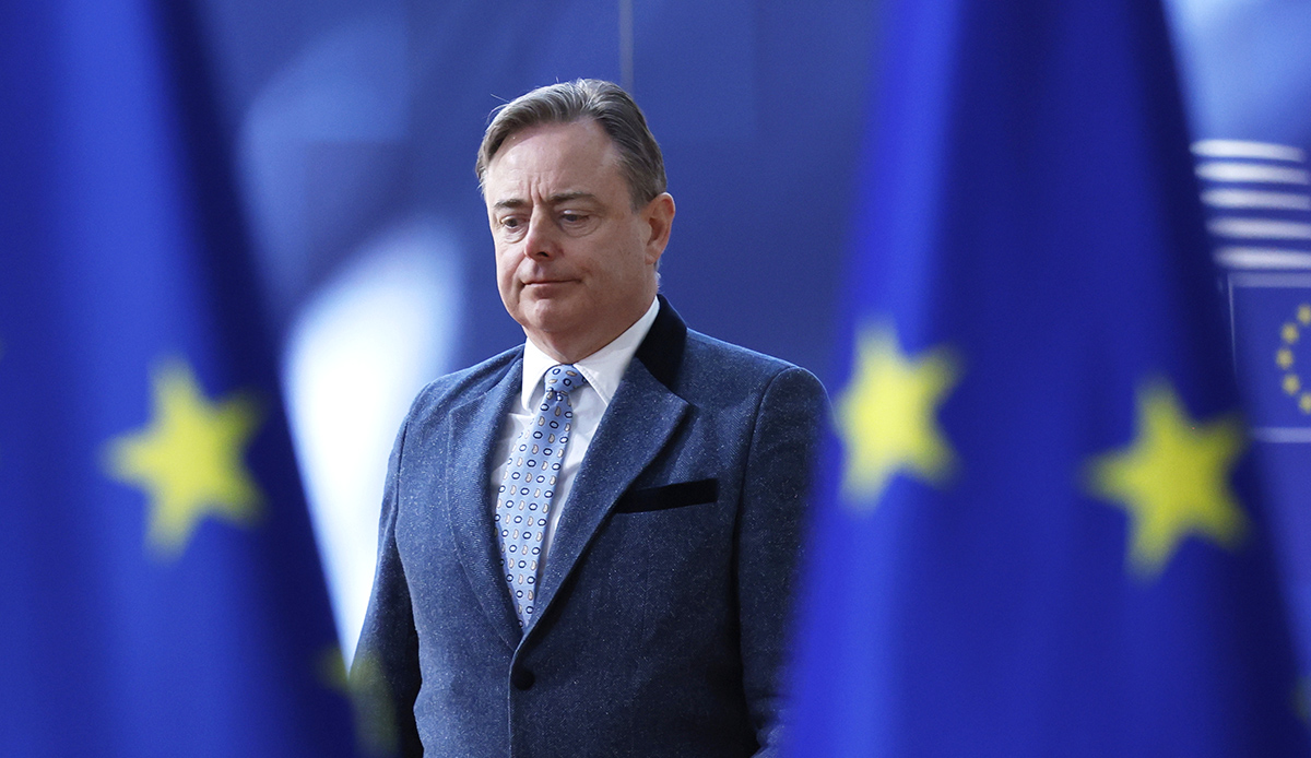 Belgian PM: Frozen Russian Assets Cannot Be Seized for Ukraine Belgian PM: Frozen Russian Assets Cannot Be Seized for Ukraine. Source: AP