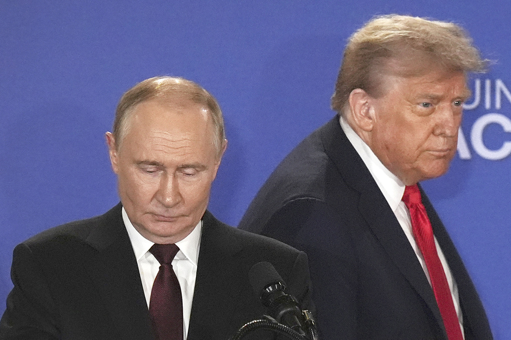 Poll: 62% of Americans Approve Sanctions on Russia Allies Poll: 62% of Americans Approve Sanctions on Russia Allies. Source: AP