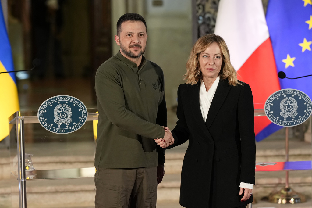 Photo: Italy Sends Emergency Energy Aid to Ukraine After Latest Russian Strikes. Source: AP