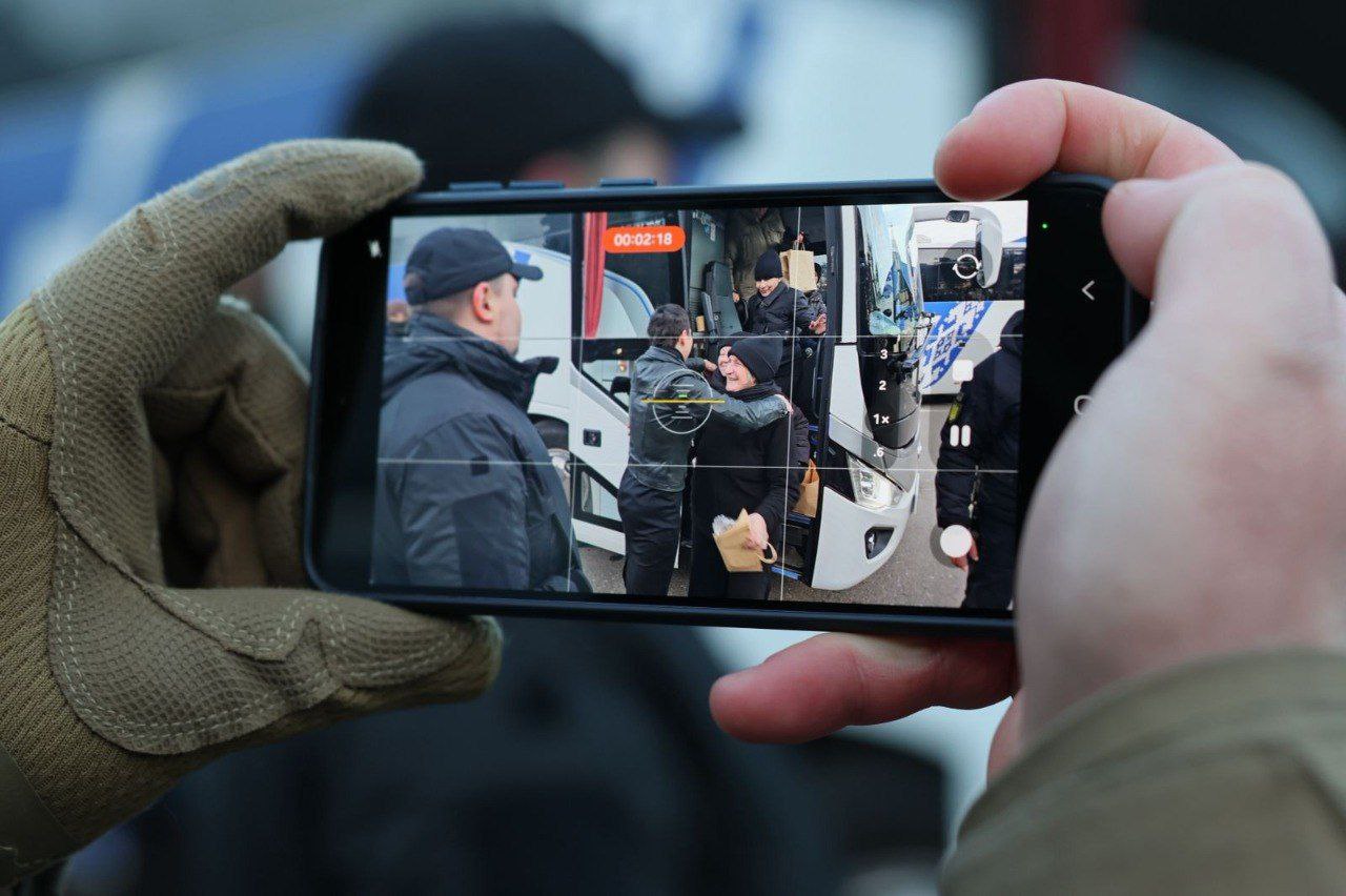 Photo: Belarus Hands Over 114 Civilians to Ukraine in U.S.-Backed Humanitarian Operation. Source: tg-Koord-Shtab