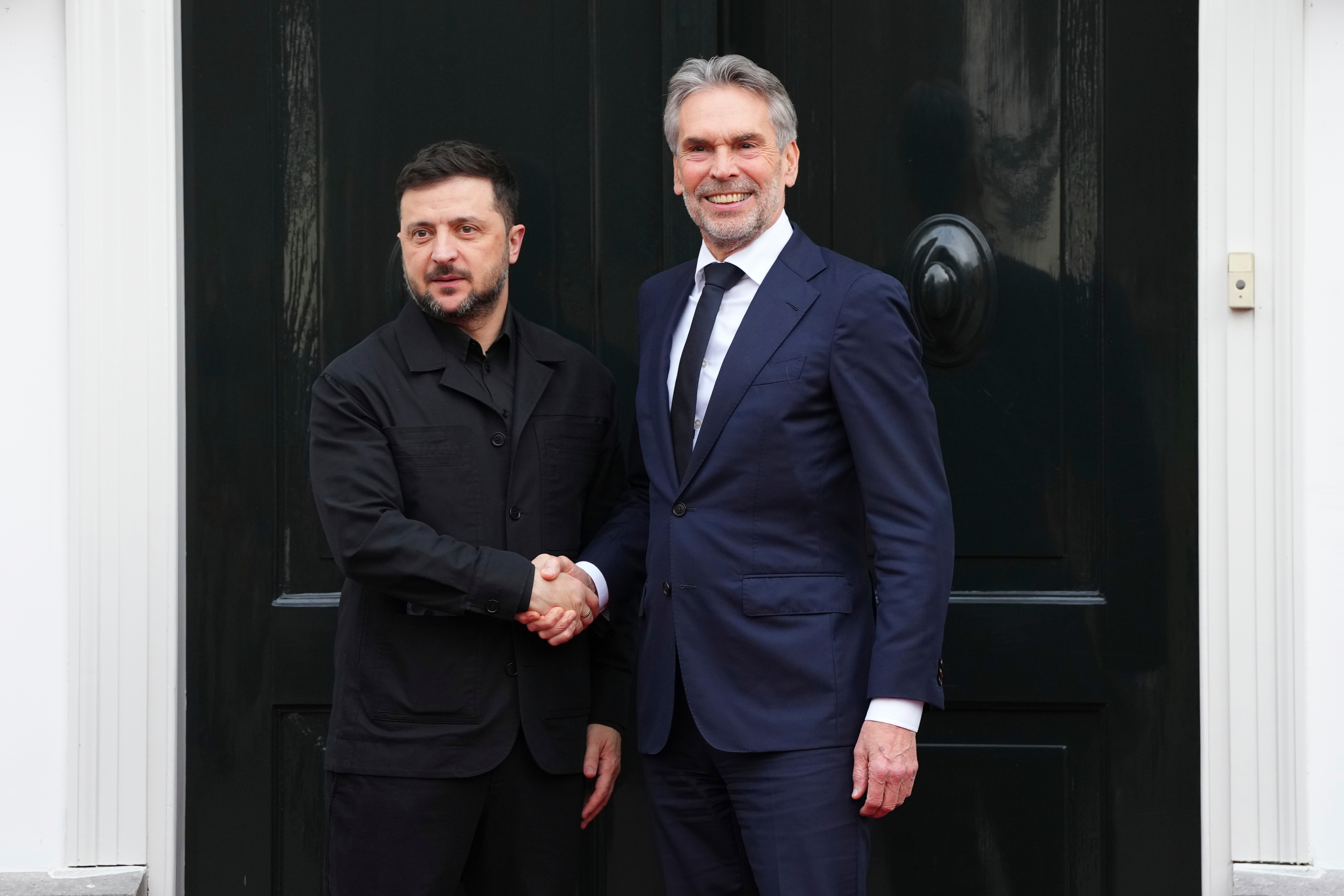 Zelenskyy Thanks Netherlands for Military Aid, Urges Action on Russian Assets. Source: AP