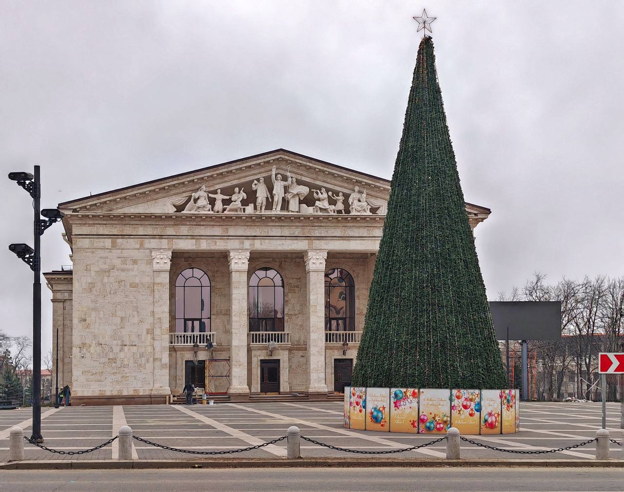 False Facade: Russian Media Claims Mariupol Recovery Amid Devastation. Source: Telegram/ Mariupol city council