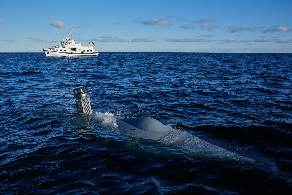 Autonomous underwater vehicle (AUV) or underwater drone, developed by EUROATLAS undergoing undersea testing in the Baltic Sea in Damp,  Germany. Source : AP