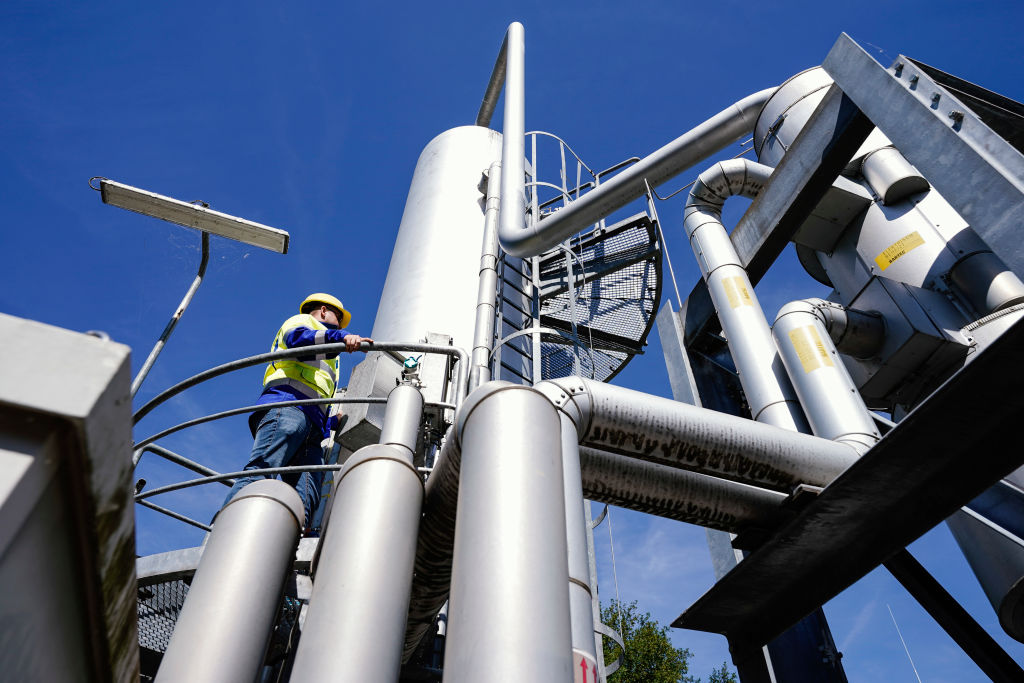 Photo: Russian Pipeline Gas Exports to Europe Hit Lowest Level Since 1970s. Source: Getty Images