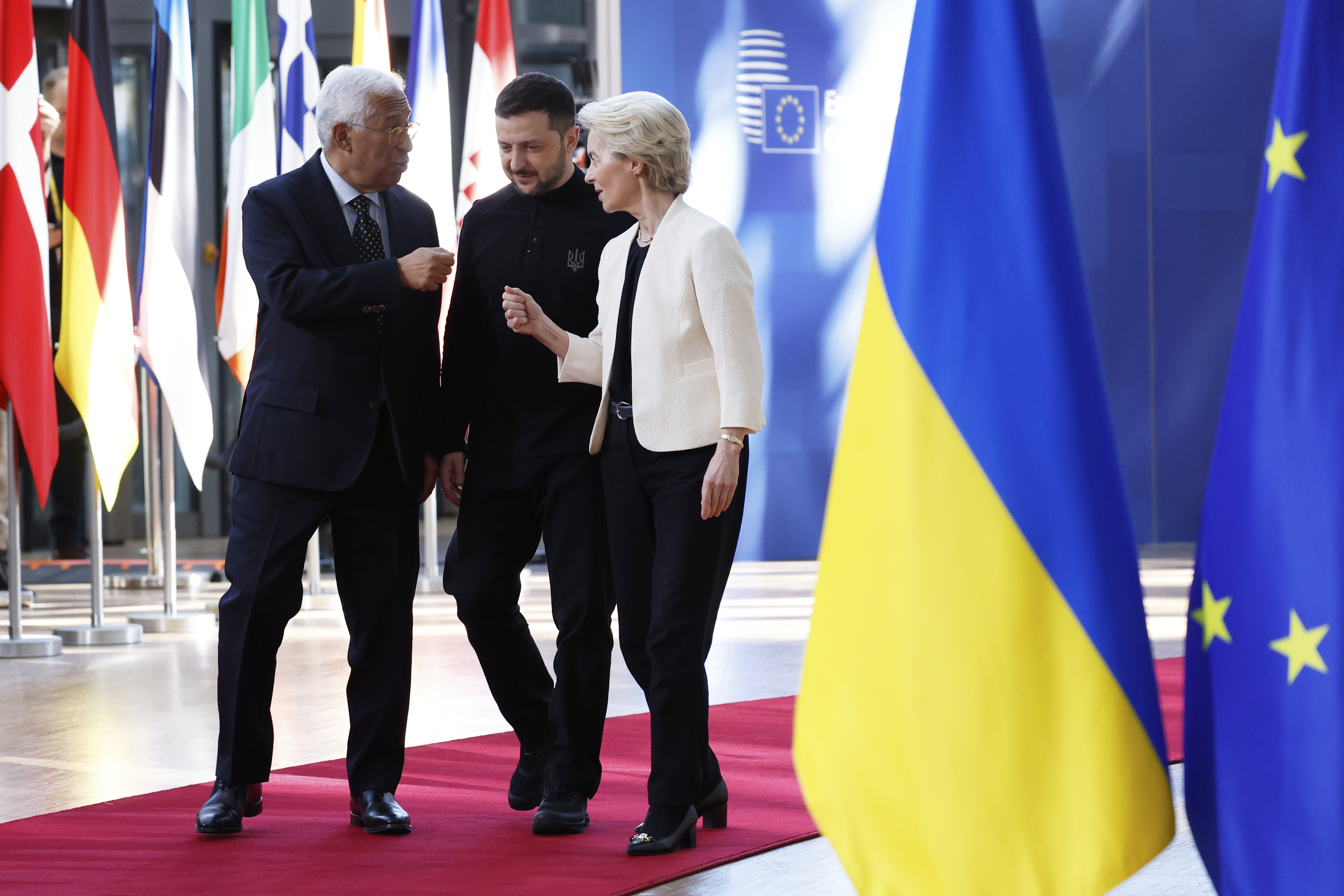 From left, European Council President Antonio Costa, Ukraine's President Volodymyr Zelenskyy and European Commission President Ursula von der Leyen arrive for an EU Summit at the European Council building in Brussels, Thursday, March 6, 2025. Source: AP/Omar Havana