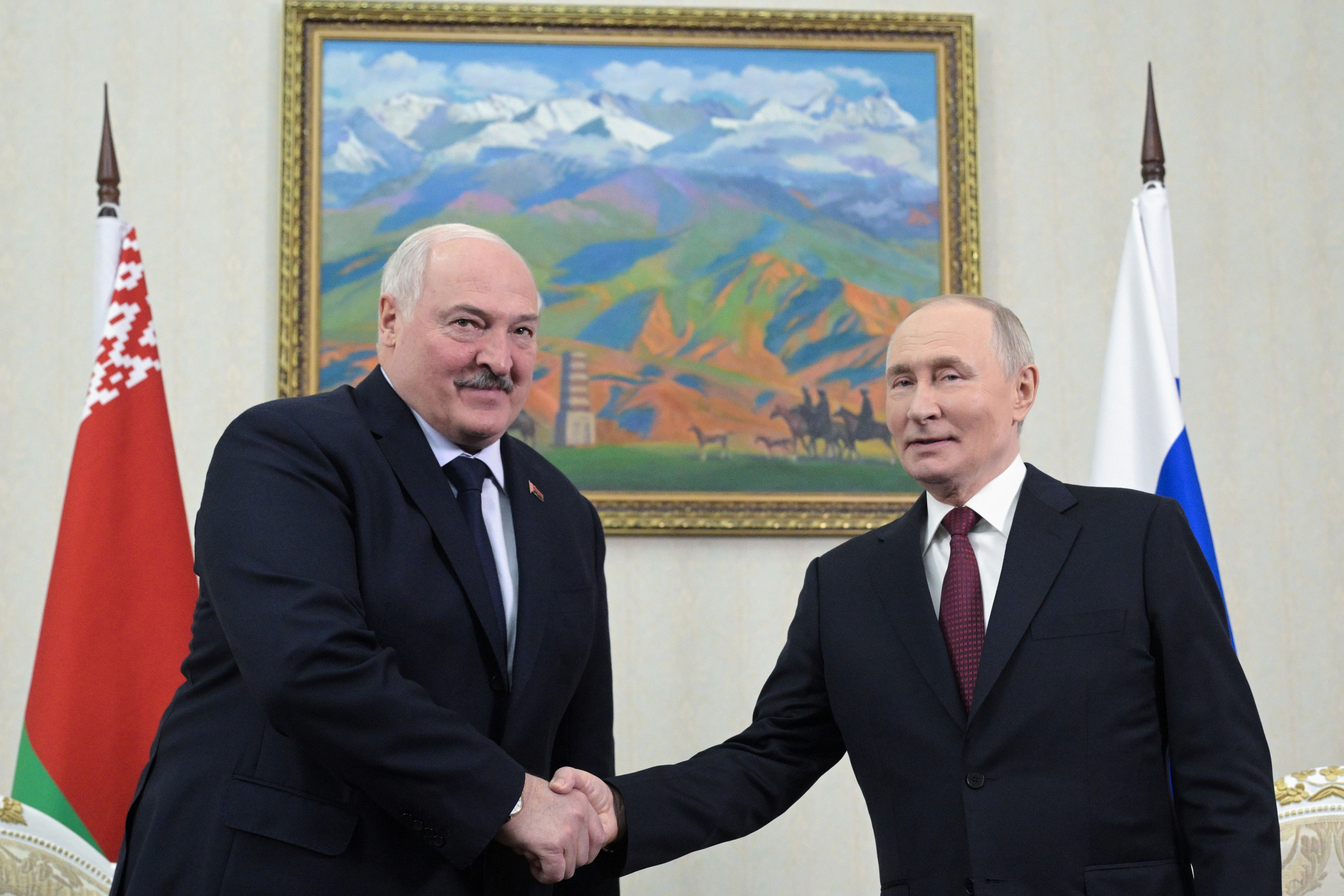 Russian dictator Putin with his ally Lukashenko. Source: AP