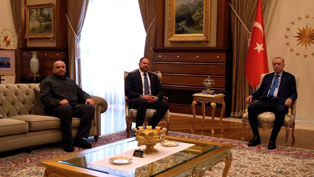 Photo: Erdogan Hosts Ukraine Officials Ahead of Peace Talks With Russia. Source: tg-Yermak