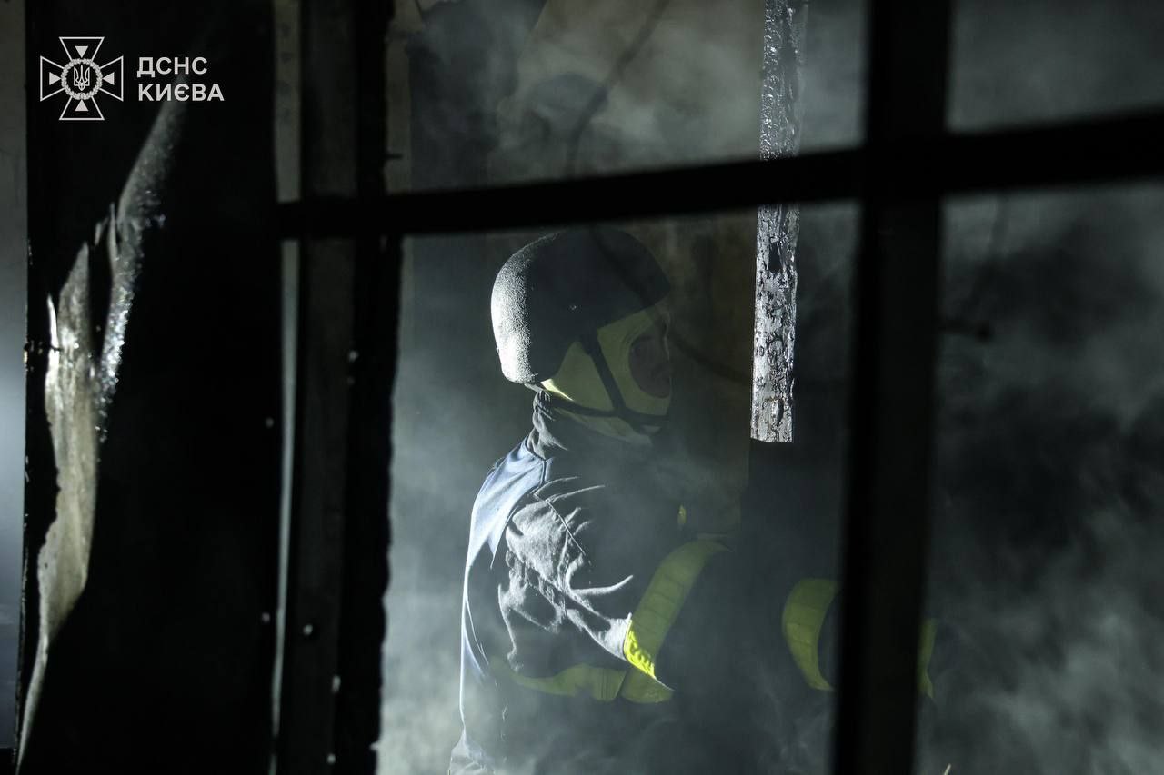 Photo: Russia Targets Civilians & Energy in Coordinated Overnight Barrage. Source: dsns