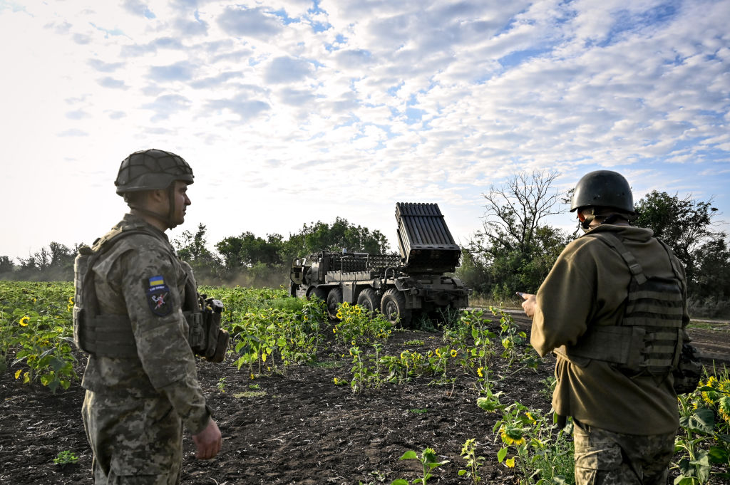 Photo: Ukrainian artillerymen fire multiple rocket launcher in Pokrovsk, the Donetsk region. Source: Getty Images