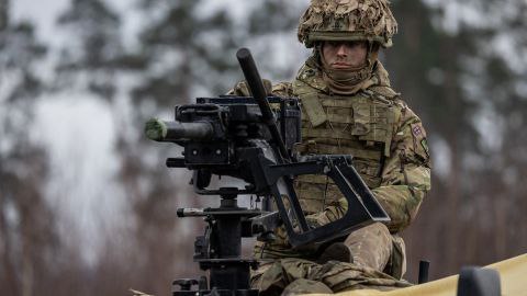 Photo: UK Lines Up Troops for Ukraine in Anticipation of Ceasefire Deal. Source: Getty Images