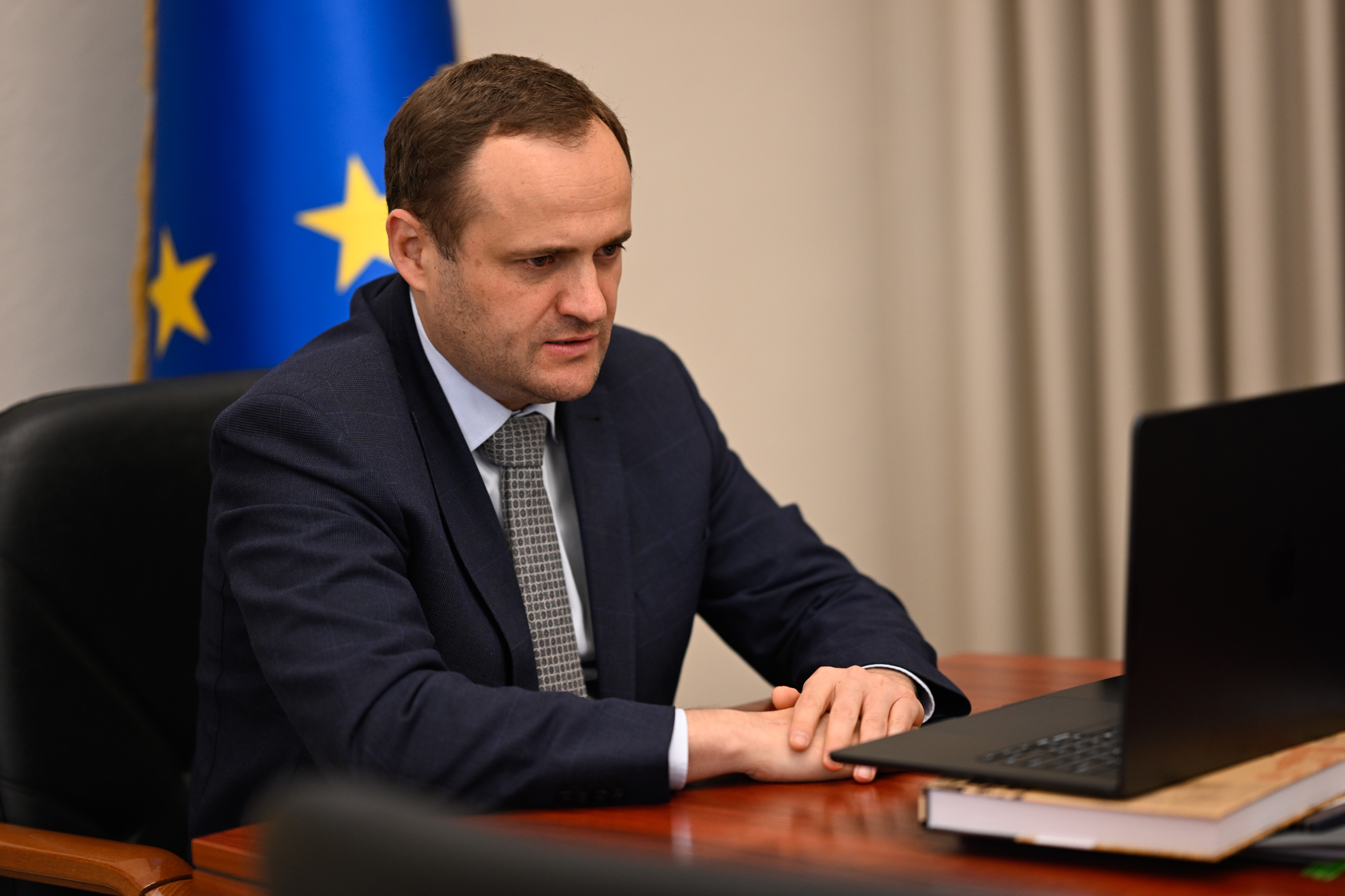 300,000 Ukrainian Homes Damaged, Germany Steps In to Help. Source: mindev-gov-ua