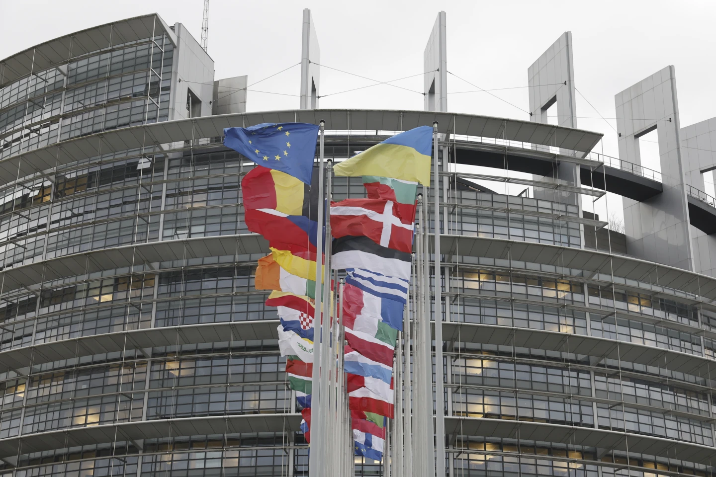 EU Parliament Calls to Lift Limits on Ukraine’s Use of Western Weapons Against Russia. Source: AP