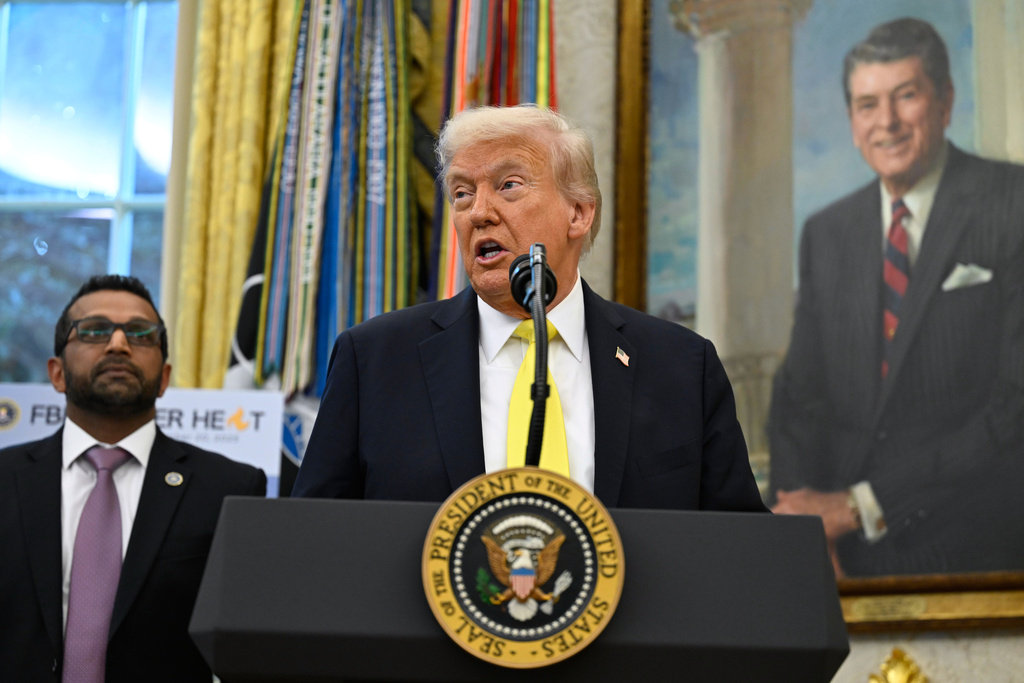 Photo: Trump Proposes “Ukraine Victory Fund” Backed by Tariffs on China. Source: AP