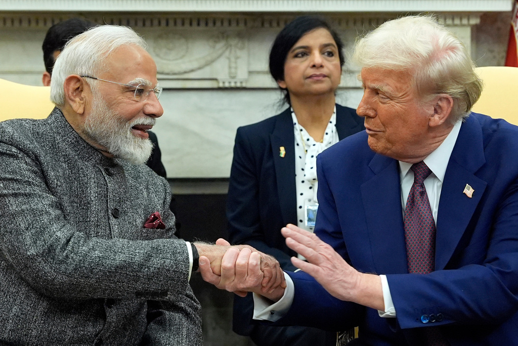 India to Halt Russian Oil Imports After U.S. Sanctions on Rosneft and Lukoil Photo: India to Halt Russian Oil Imports After U.S. Sanctions on Rosneft and Lukoil. Source: AP