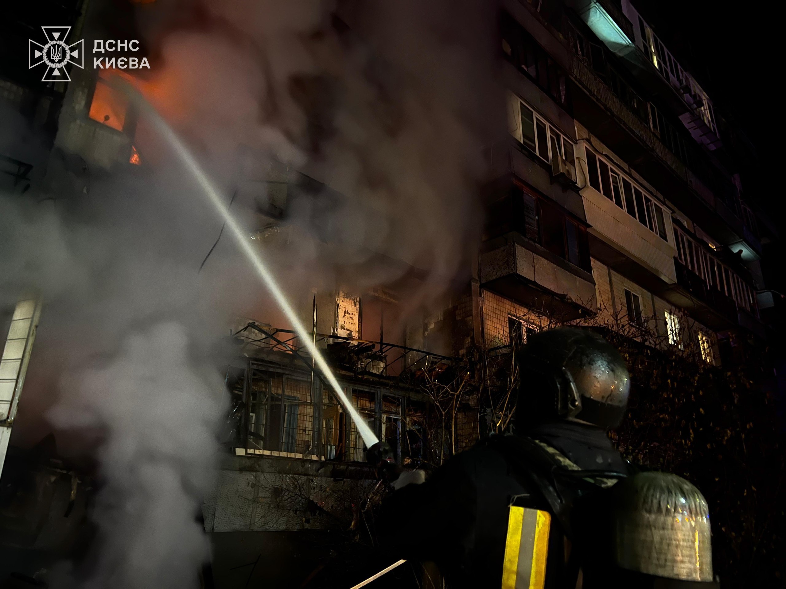 Russia Launches Drone Attack on Kyiv for Second Night in a Row. Source: dsns