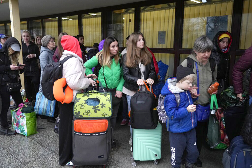 UK Extends Support Program for Ukrainians by Two More Years Photo: UK Extends Support Program for Ukrainians by Two More Years. Source: AP
