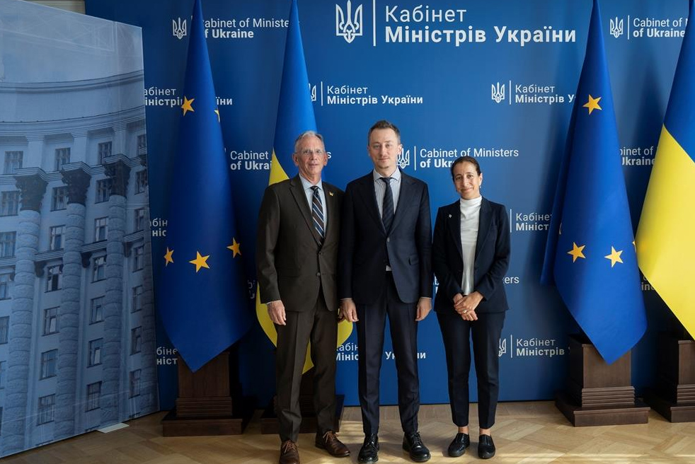 Ukraine Partners with IFC to Drive Privatization and Public-Private Partnerships Ukraine Partners with IFC to Drive Privatization and Public-Private Partnerships. Source: me-gov-ua
