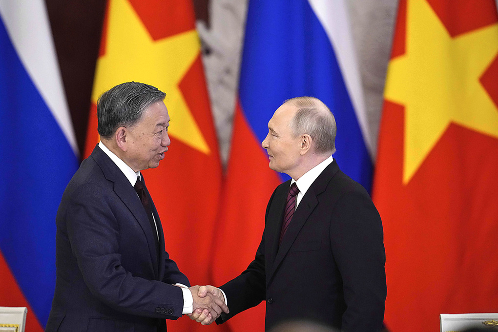 Internal Docs Show Vietnam-Russia Deal to Bypass US and EU Sanctions. Source: AP