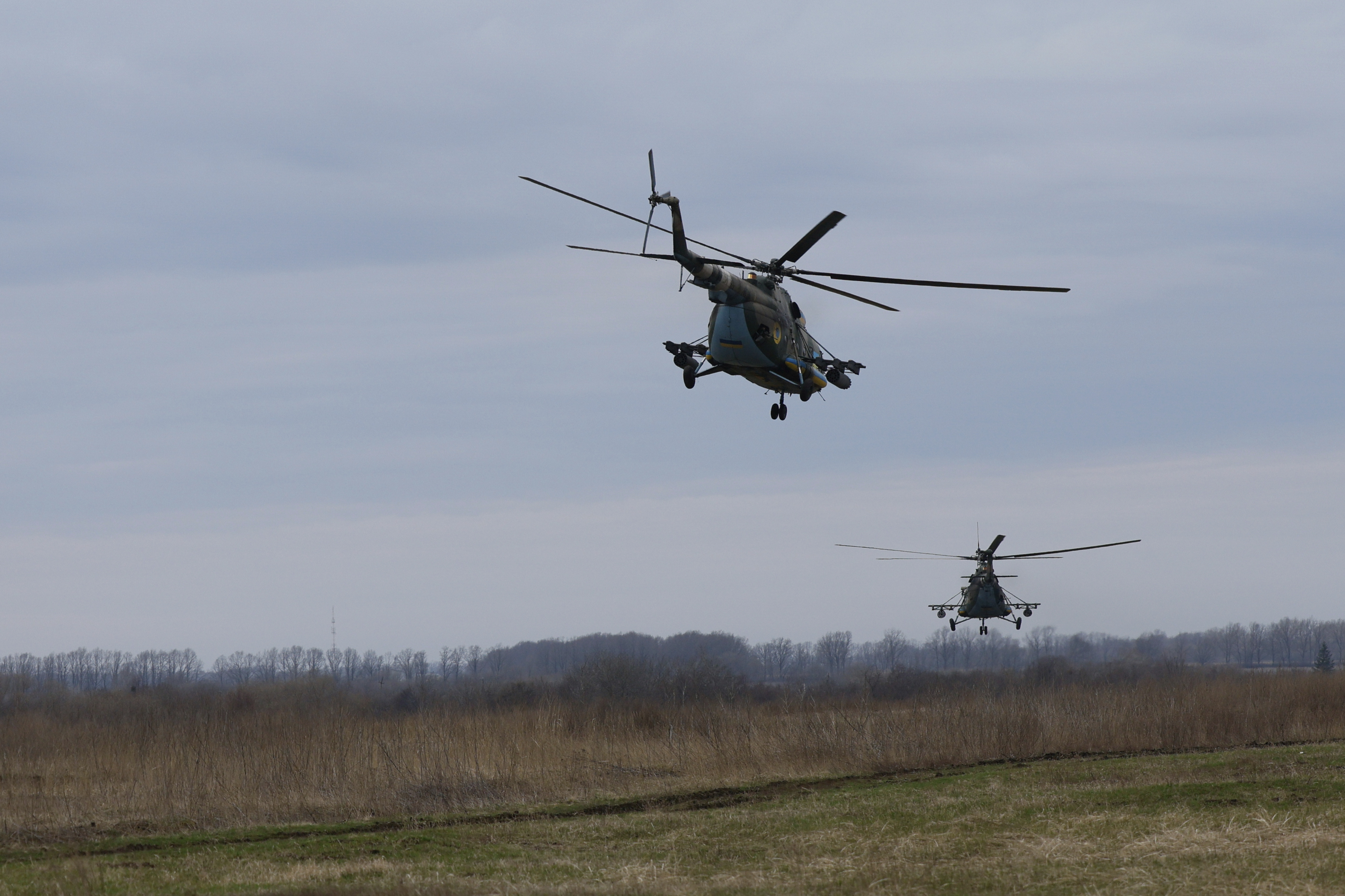 Ukrainian Mi-8 combat helicopters of 12 aviation brigade fly towards Russian positions during a combat mission in Kharkiv region, Ukraine, Sunday, April 2, 2023. Source: AP Photo.