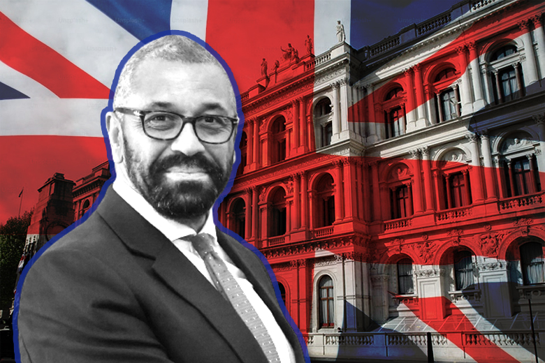 London Expands Sanctions Against Russia, Blocking the Supply of Military Equipment Photo: UK Foreign Secretary James Cleverly has announced new sanctions aimed at cutting off Russia's access to foreign military technology, Source: Collage The Gaze